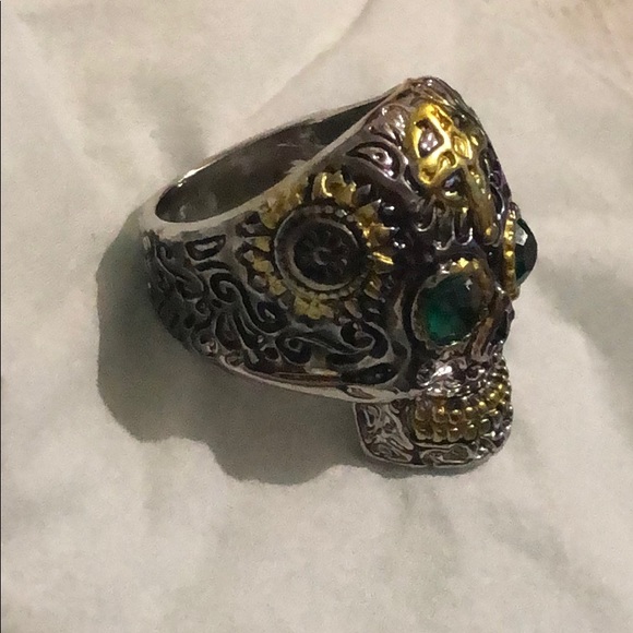 Skull ring - Picture 2 of 7